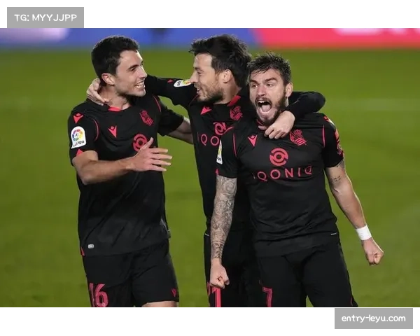 皇马4-1大胜皇家社会登顶积分榜 维尼修斯双响主导进攻